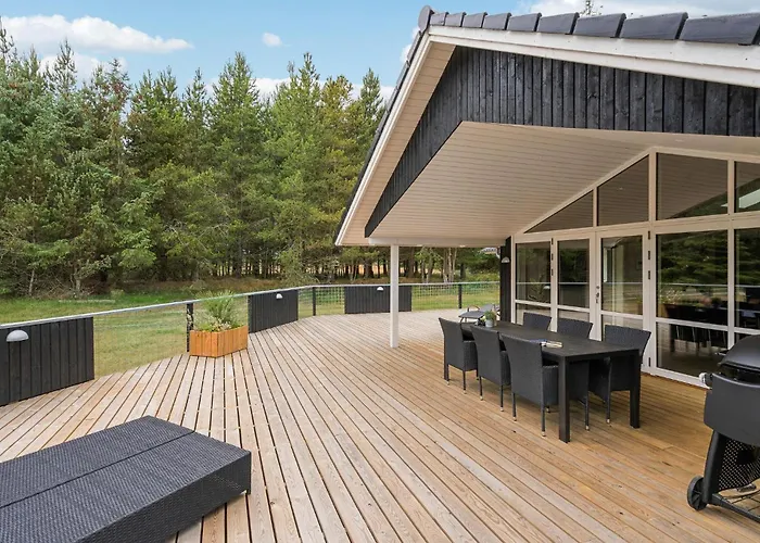 Semesterbostad Awesome In With Sauna *